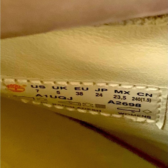 Timberland Women’s 6” Premium Waterproof Boots Size 7M Light Grey Nubuck - Picture 8 of 13